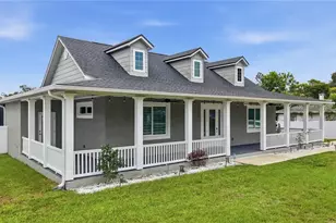 608 4th St SW, Largo, FL 33770 - Photo 4