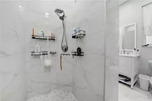 608 4th St SW, Largo, FL 33770 - Photo 22