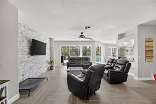 12419 Riverglen Dr, Riverview, FL 33569 - Photo 6