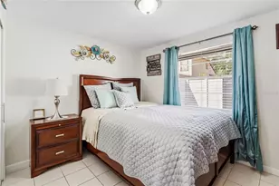 3105 Sandspur Dr, Tampa, FL 33618 - Photo 22