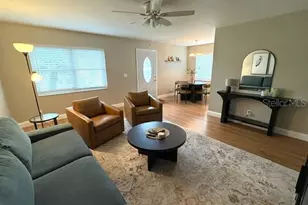 2202 Clubhouse Dr, Sun City Center, FL 33573 - Photo 8