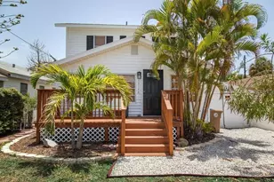 13148 3rd St E, Madeira Beach, FL 33708 - Photo 2