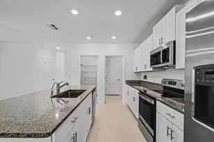 6259 Back Forty Loop, Zephyrhills, FL 33541 - Photo 4
