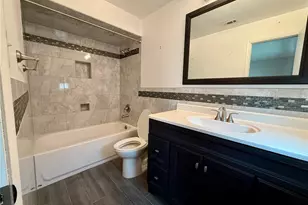 7523 Blossom Ave, Tampa, FL 33614 - Photo 22