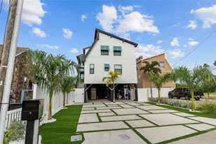 12016 Lagoon Ln, Treasure Island, FL 33706 - Photo 36