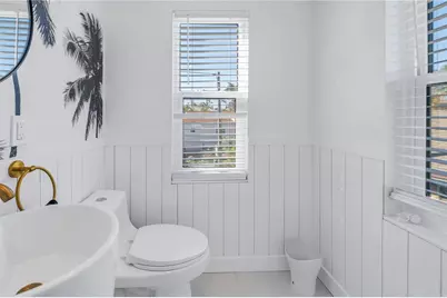 12016 Lagoon Ln, Treasure Island, FL 33706 - Photo 22