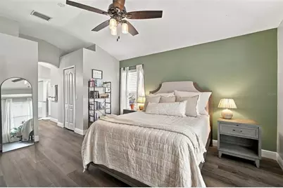 8335 Canterbury Lake Boulevard, Tampa, FL 33619 - Photo 12
