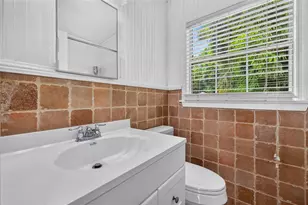 3201 11th Ave N, Saint Petersburg, FL 33713 - Photo 18