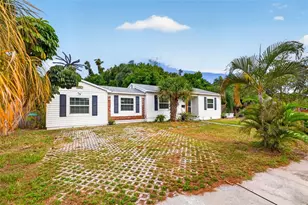 3201 11th Ave N, Saint Petersburg, FL 33713 - Photo 2