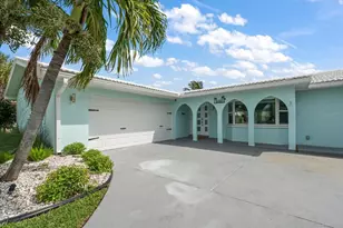 650 64th Ave, Saint Pete Beach, FL 33706 - Photo 4