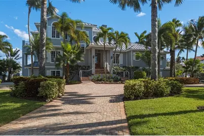 102 8th Street E, Tierra Verde, FL 33715 - Photo 4