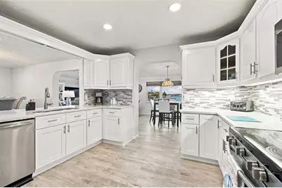 11975 7th Street E, Treasure Island, FL 33706 - Photo 28