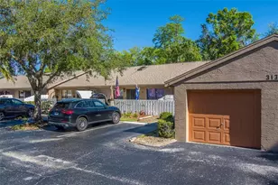 3135 Charter Club Dr, Tarpon Springs, FL 34688 - Photo 46