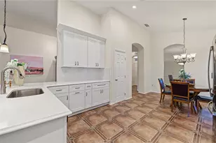 8417 Fenwick Ave, Tampa, FL 33647 - Photo 12