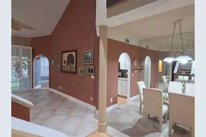 450 Date Palm Court NE, Saint Petersburg, FL 33703 - Photo 6