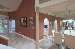 450 Date Palm Ct NE, Saint Petersburg, FL 33703 - Photo 6
