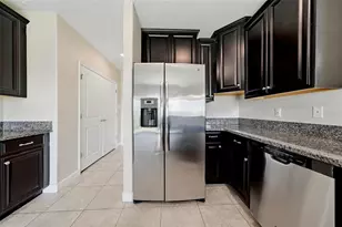 10147 Newminster Loop, Ruskin, FL 33573 - Photo 8