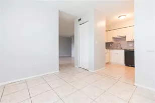 9035 Westchester Cir, Tampa, FL 33604 - Photo 14