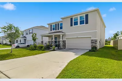 1510 Tropical Oasis Avenue, Plant City, FL 33565 - Photo 2