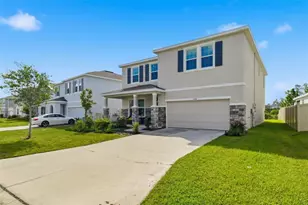 1510 Tropical Oasis Ave, Plant City, FL 33565 - Photo 2