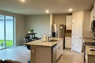 3910 Radiant Mountain Dr, Plant City, FL 33565 - Photo 16