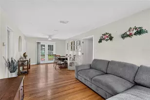 627 Holly Pl, Lakeland, FL 33801 - Photo 6