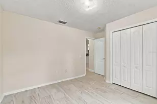 16207 Ashley Park Pl, Tampa, FL 33647 - Photo 12