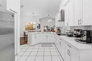 8761 Huntfield St, Tampa, FL 33635 - Photo 10