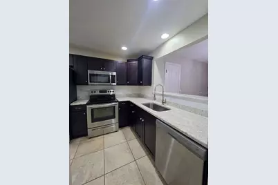 8110 Silent Creek Drive, Tampa, FL 33615 - Photo 4