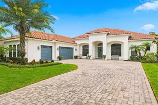 17314 San Aringo Pl, Lutz, FL 33548 - Photo 2