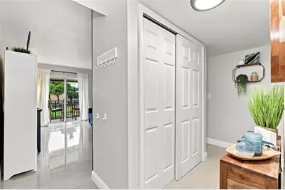 1000 Lake Of The Woods Boulevard #202B, Fern Park, FL 32730 - Photo 12