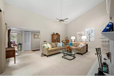 5019 Umber Way S, Tampa, FL 33624 - Photo 6