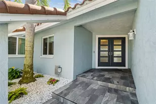 320 Belle Isle Ave, Belleair Beach, FL 33786 - Photo 10