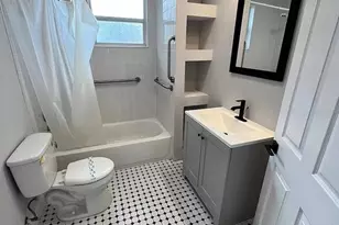 1021 E Cayuga St, Tampa, FL 33603 - Photo 16