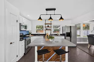 3312 Melton St N, Saint Petersburg, FL 33704 - Photo 4