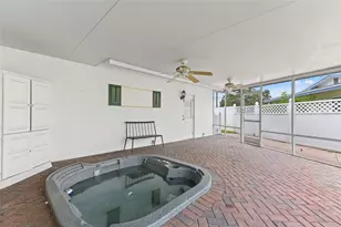 4000 14th Way NE, Saint Petersburg, FL 33703 - Photo 20