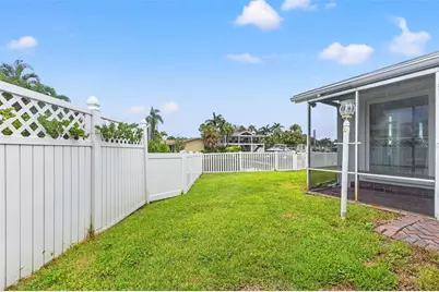 4000 14th Way NE, Saint Petersburg, FL 33703 - Photo 16