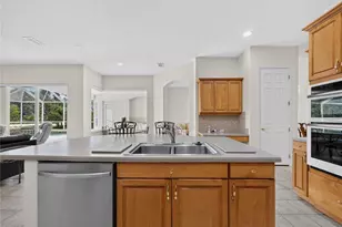 10207 Estuary Dr, Tampa, FL 33647 - Photo 12