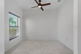 4810 W McElroy Ave, Tampa, FL 33611 - Photo 8