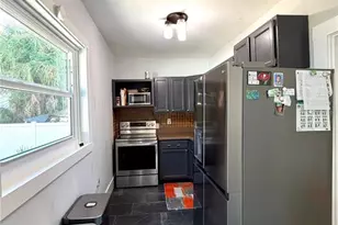 4623 Iris St N, Saint Petersburg, FL 33714 - Photo 24