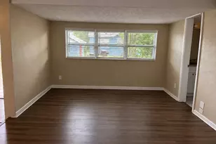 1720 Granville Ct S, Saint Petersburg, FL 33701 - Photo 6