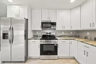 3205 Dunbar Dr, Sarasota, FL 34232 - Photo 14