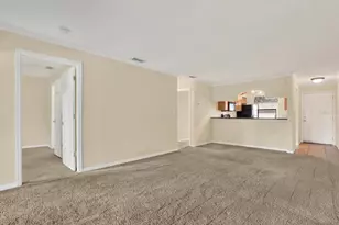 10199 Sailwinds Blvd S, Largo, FL 33773 - Photo 14