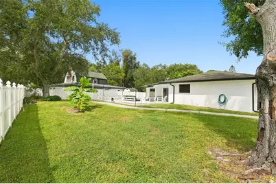330 Patica Rd NE, Saint Petersburg, FL 33702 - Photo 32