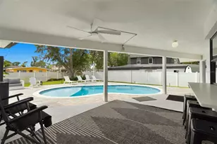 330 Patica Rd NE, Saint Petersburg, FL 33702 - Photo 28