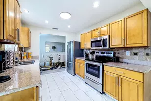 520 McArthur Ave, Sarasota, FL 34243 - Photo 18