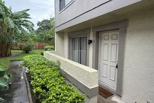 1881 Lichen Ln, Clearwater, FL 33760 - Photo 2