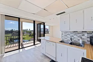 6210 Sun Blvd, Saint Petersburg, FL 33715 - Photo 10