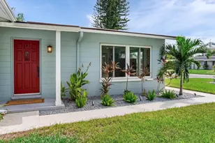 4609 W Hawthorne Rd, Tampa, FL 33611 - Photo 4