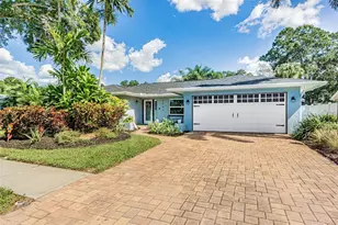 1241 Stony Brook Ln, Dunedin, FL 34698 - Photo 2